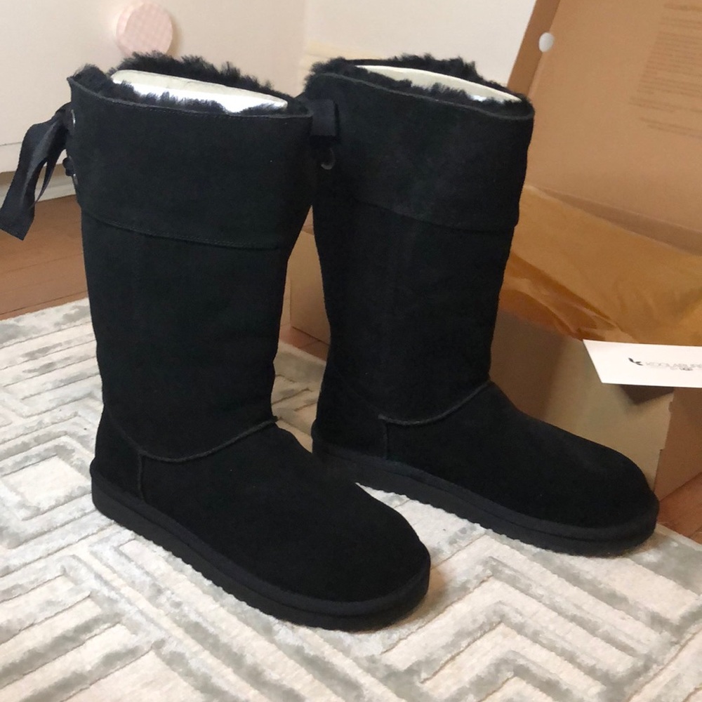 Koolaburra by UGG Black Suede Boots with Bow sz10